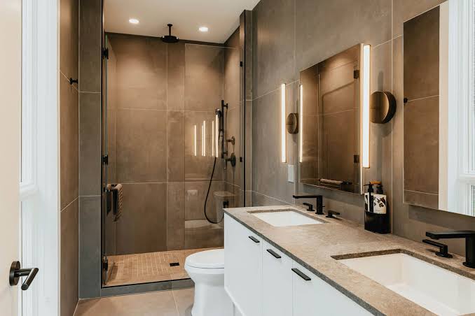 Bathroom Remodeling Tips That Save Time and Money
